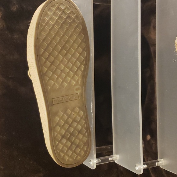 Vince Camuto Reptile Embossed and Knit Overlap Platform Sneaker EUC - Picture 8 of 9